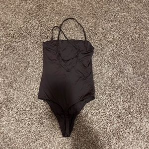 Aritzia criss cross back bodysuit